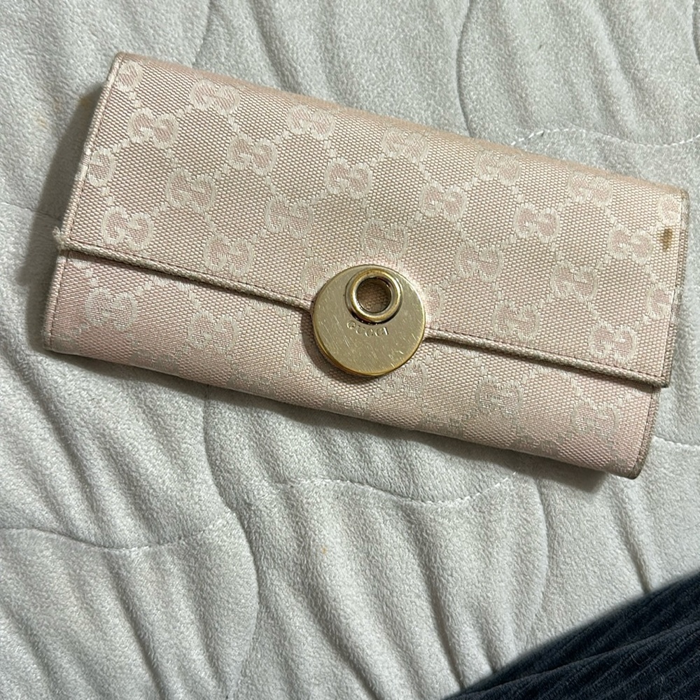 Gucci wallet